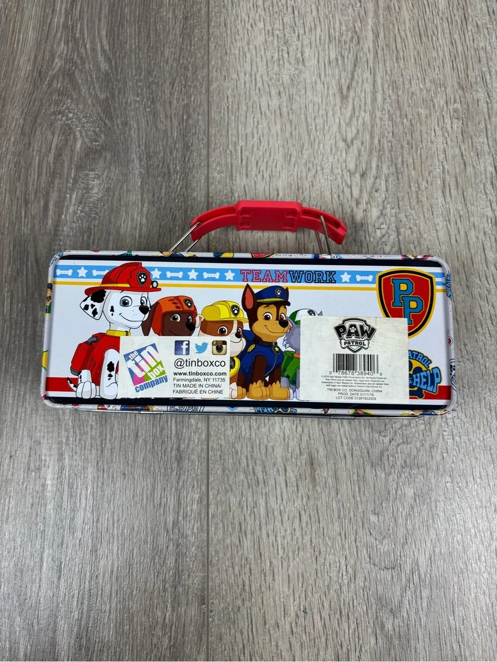 Paw Patrol Tin Carrying Case - Picture 3 of 7